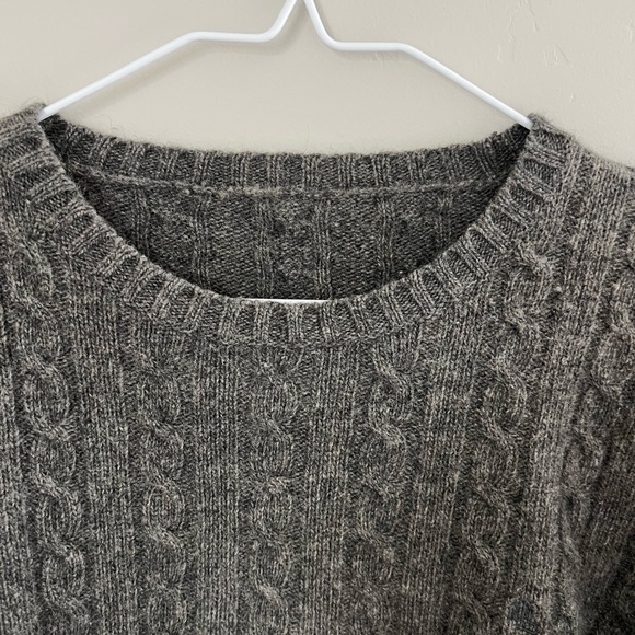 Grey sweater - Picture 2 of 3